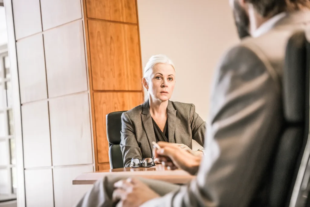 Exploring the Benefits of Mediation and Legal Representation in Divorce Proceedings